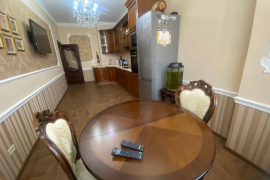 4-к. квартира, 156 м², 2/12 эт.
